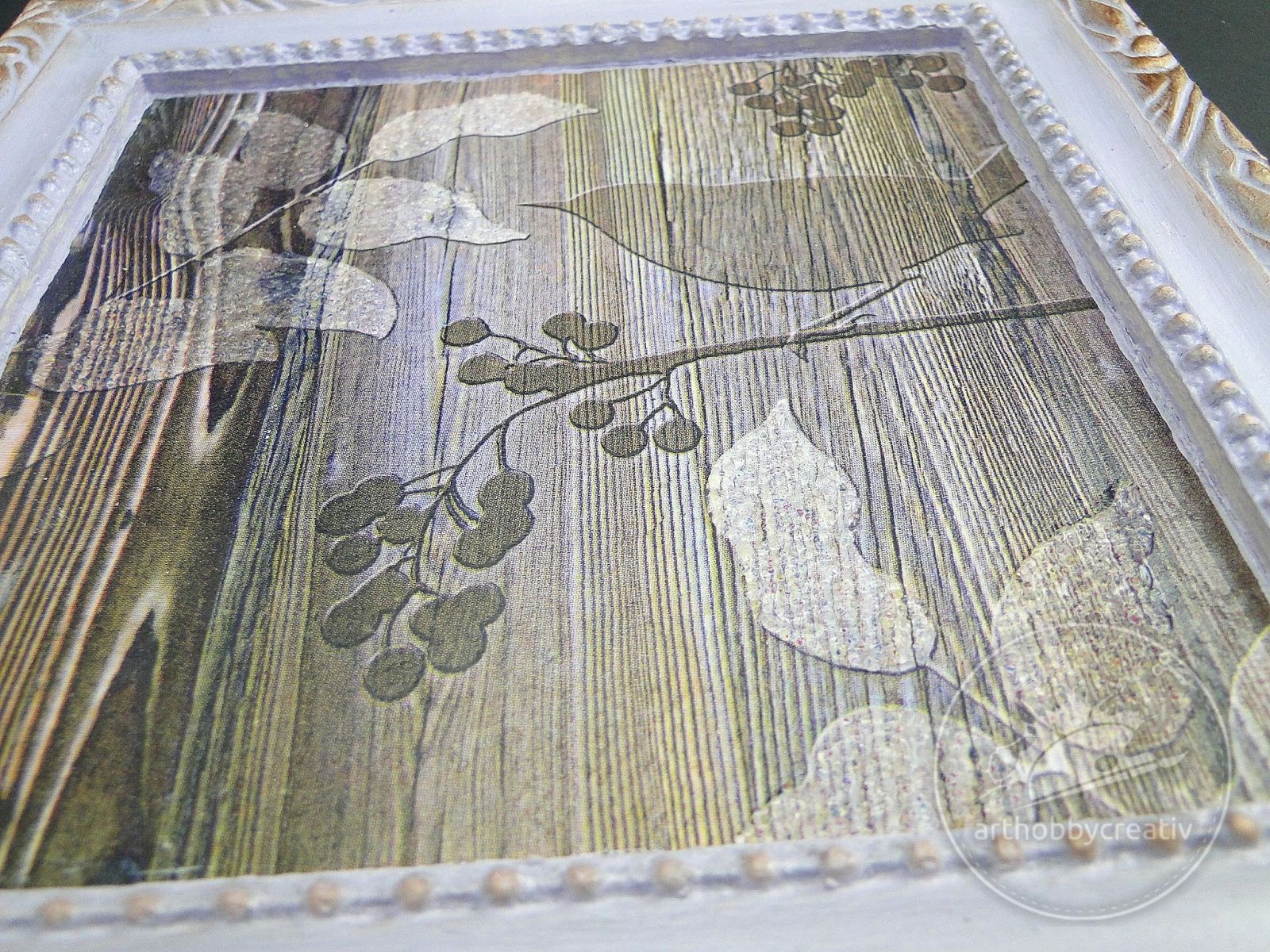 Tablou de iarna cu decoupage si pasta de perle