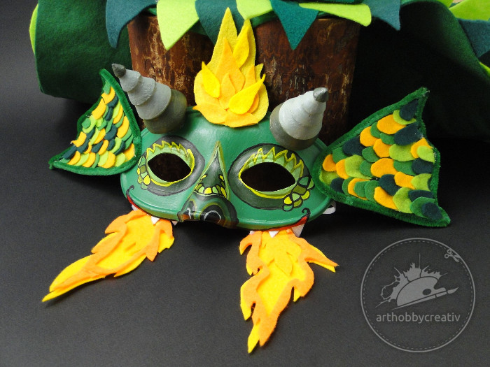 Masca de carnaval dragon