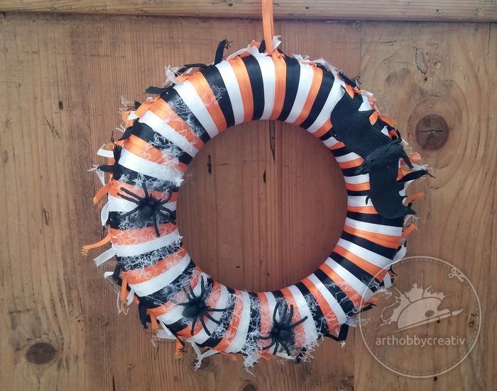 Coronita decor pentru Halloween